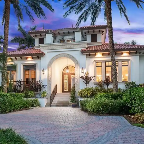 EXCLUSIVE HOME IN AN EXQUISITE OLD NAPLES LOCATION