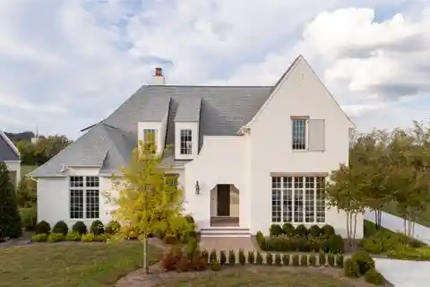 New Construction in Sought-After Eastmans Preserve