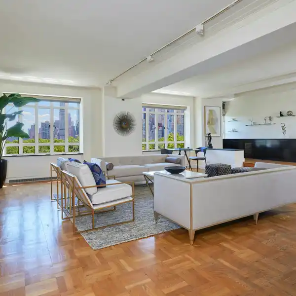 MAGNIFICENT HOME AT THE CENTURY