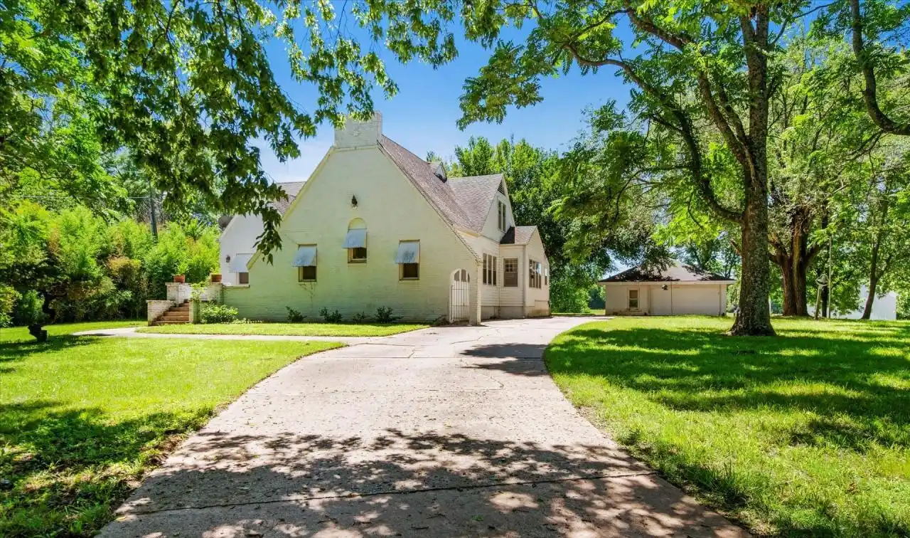 Historic Silver Lake Farm Estate with Two Homes