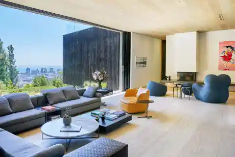 Contemporary Luxury Meets Natural Serenity