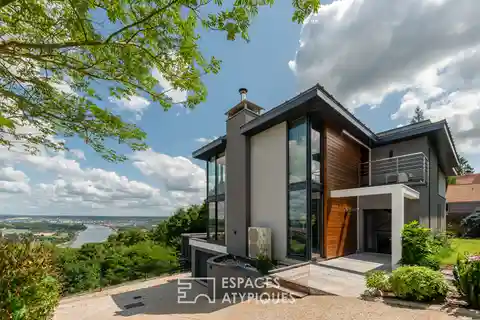 Cubic Contemporary Home in an Elevated Setting