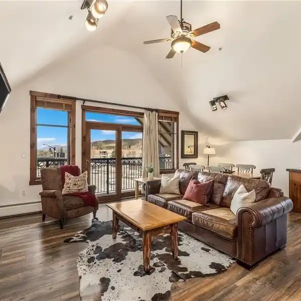 SCENIC RETREAT AND EXCLUSIVE PIONEER CLUB ACCESS