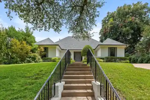 Easy Living with an Elegant Feel