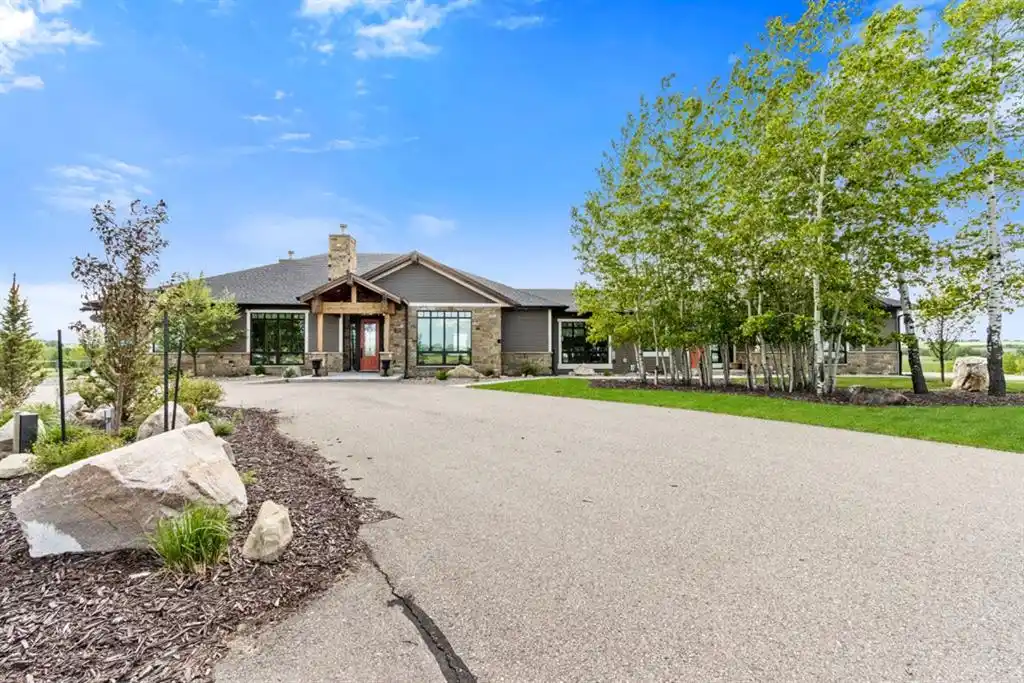 Hilltop Custom Bungalow on 122 Acres