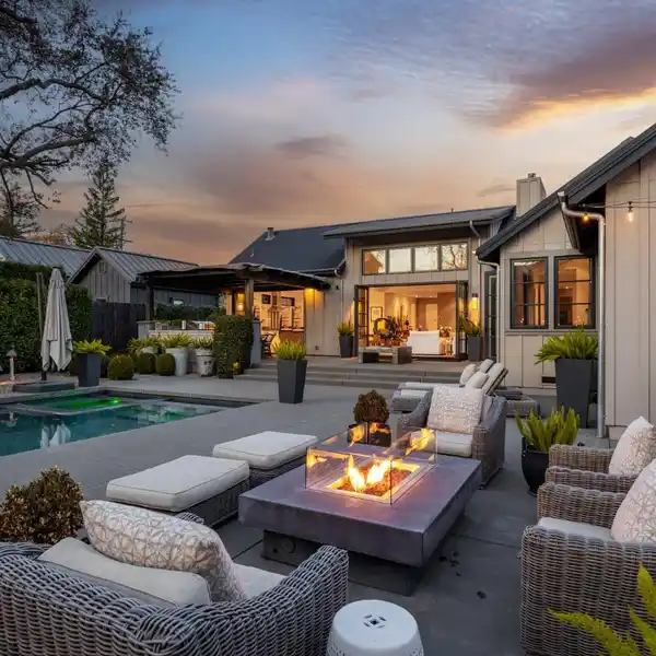 IMMACULATE MODERN RANCH HOUSE