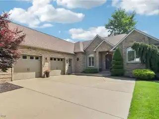 Luxury Lakefront Ranch with Sunset Terrace