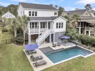 Warm Luxurious Living