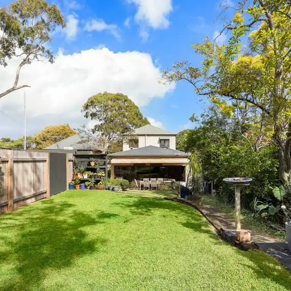 ELEGANT PERIOD FEATURES WITH QUALITY RENOVATIONS