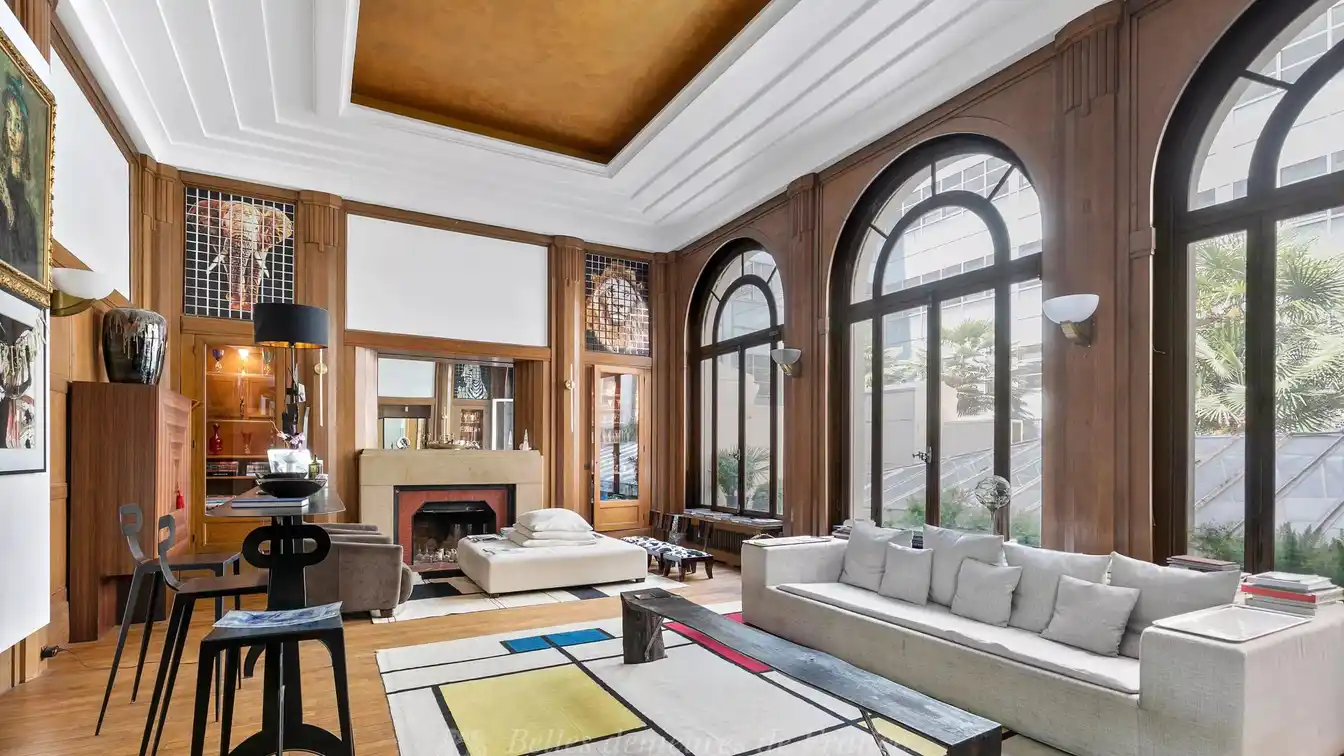 Recently Renovated Apartment Steps to Parc Monceau