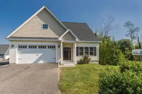 Elegant Home in Premier 55+ Windham Community
