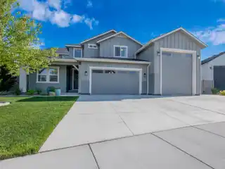 Refined Luxury Awaits in Sky Mesa