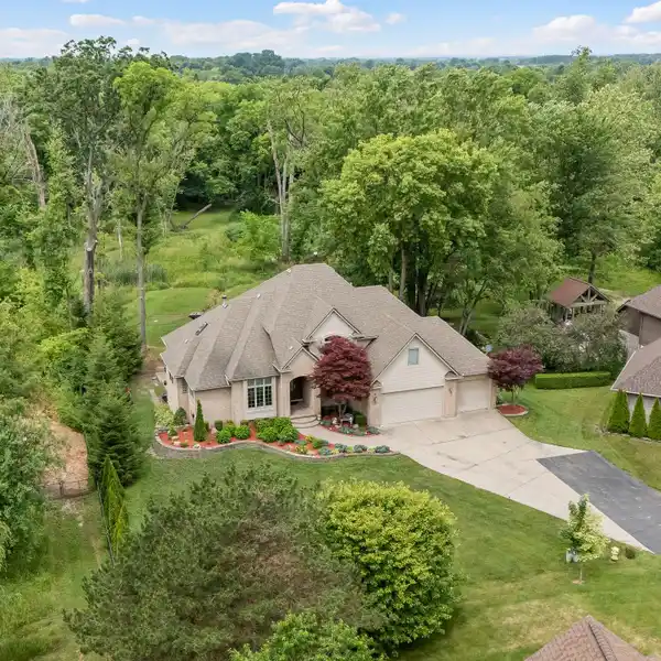 FABULOUS MOVE-IN READY GEM