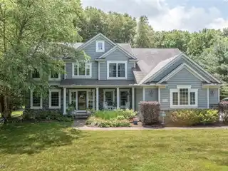 Spacious Open Plan Home on Two Scenic Acres