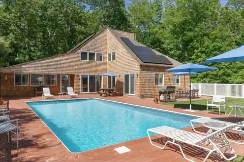 Four Bedroom Rental with Pool in Hansom Hills