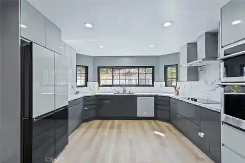 Beautiful Home in the Coveted Casta Del Sol