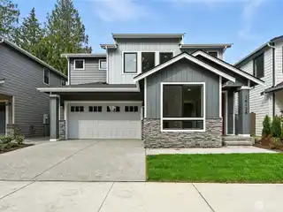 Modern Farmhouse Living in Prime Location