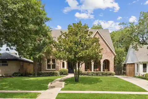 Classic Dallas Charm with Modern Functionality