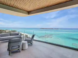 Luxury Living at Aqualina