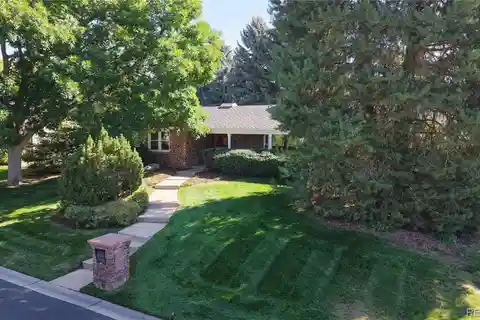 Privacy in Desirable Southmoor Vista