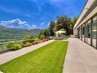 MODERN VILLA WITH BEAUTIFUL NATURAL SURROUNDINGS