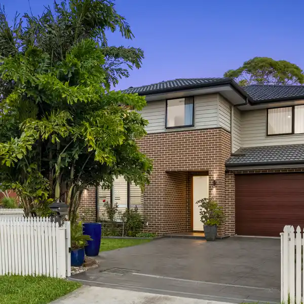 IMPECCABLE HOME WITH A THOUGHTFULLY DESIGNED PLAN