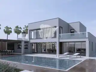 Contemporary Charm in a Refurbished Masterpiece