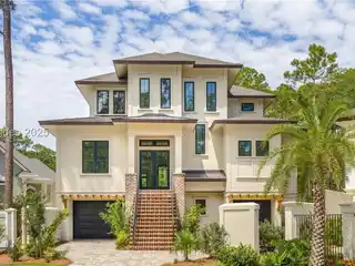 Brand New Modern Courtyard Home in Wexford!