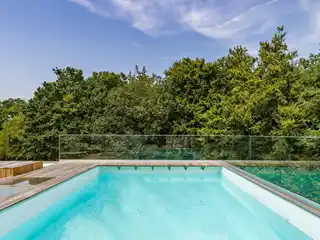 Light-Filled Completely Renovated Penthouse