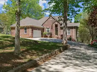 Tranquil Living on Lake Norman