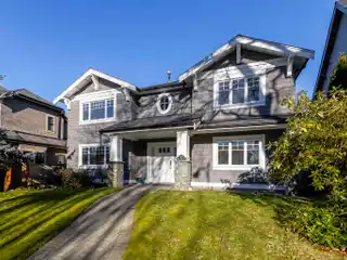 Welcoming Luxury Home