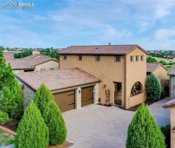 Tuscan-style Courtyard Home