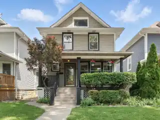Beautiful Home in Popular Old Irving Park