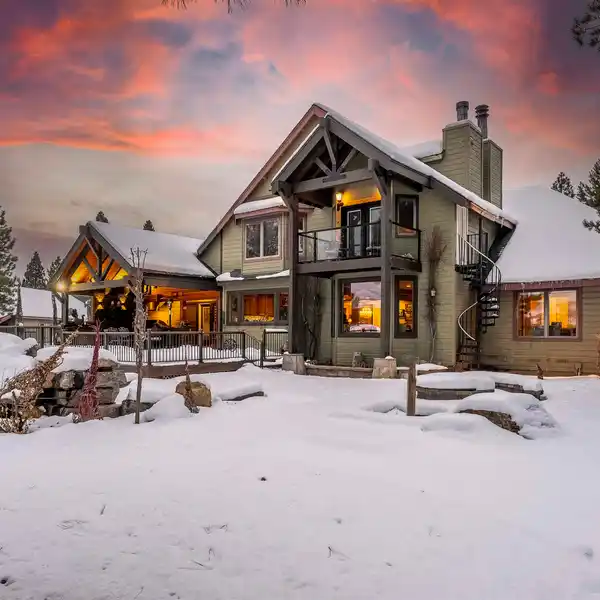 EXCEPTIONAL 28 ACRE ESTATE NEAR LAKE TAHOE