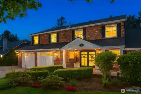 Timeless Elegance in Coveted Newport Shores