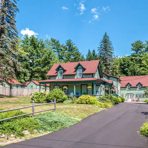 SPRUCE MOOSE LODGE