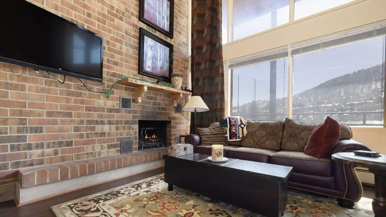Lovely South-facing Townhouse