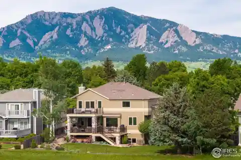 Exquisitely Updated Residence in Coveted Country Meadows