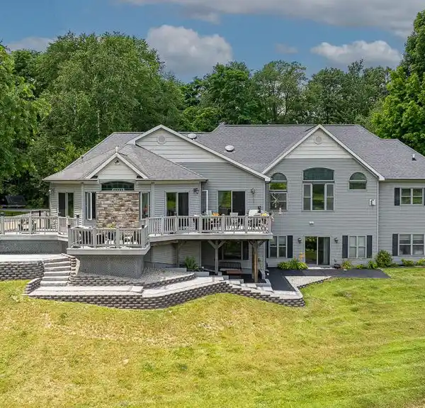 COMPLETELY RENOVATED RANCH HOME