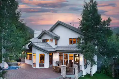 The Perfect Blend of Comfort and Nature