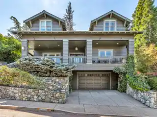 Luxury Living in the Heart of Downtown Ashland