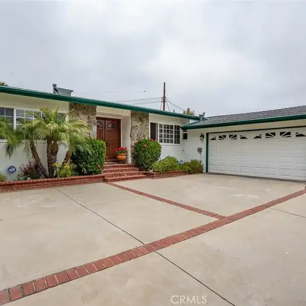 LIGHT-FILLED RANCH-STYLE HOME