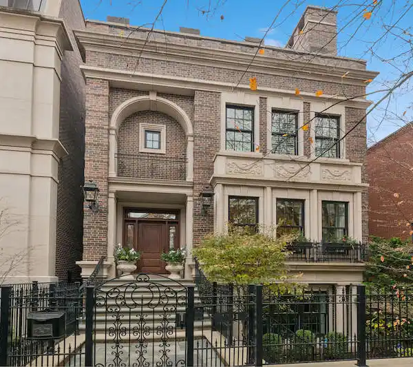 RELAXED ELEGANCE IN THE HEART OF LINCOLN PARK