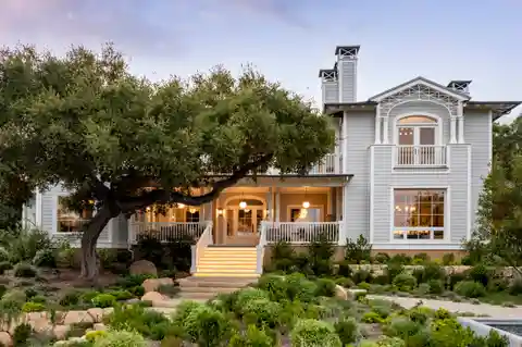 Newly Renovated Ocean-view Estate