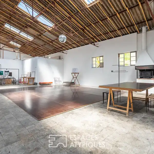 ARTIST RESIDENCY AWAITING VISION