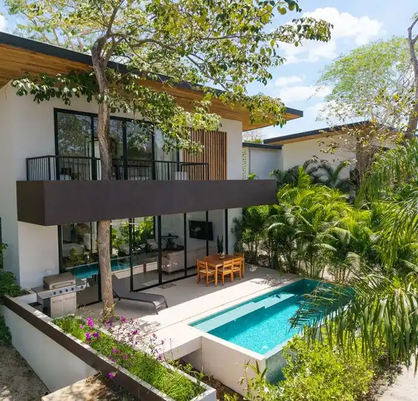 SUSTAINABLE LUXURY BY THE BEACH