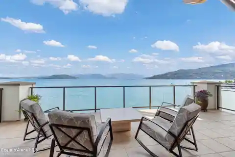 Luxury Penthouse Retreat
