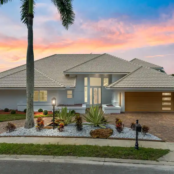 MASSIVE DESIGNER ESTATE HOME