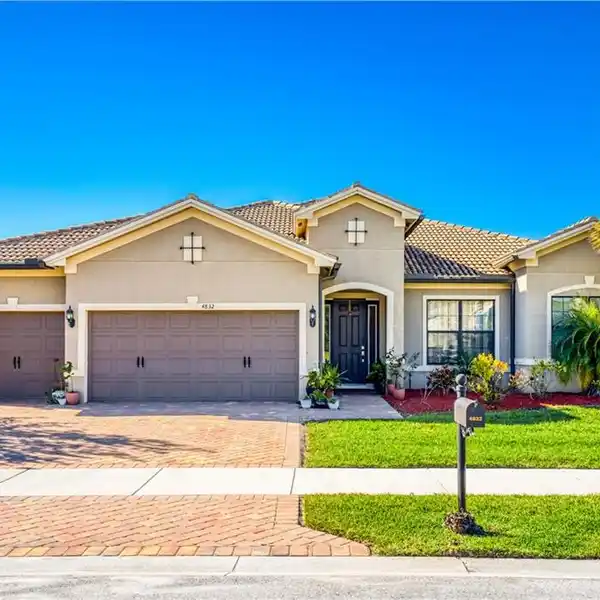 THE DESIRABLE CLUBVIEW MODEL IN COPPERLEAF