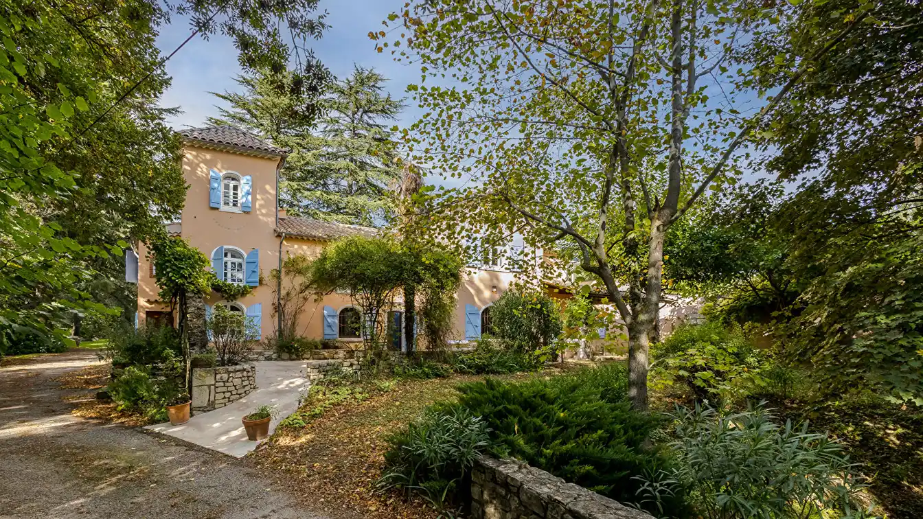 Magnificent Character Residence